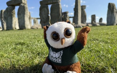NMC Art Faculty (& Swoop) Travel Abroad to United Kingdom PD Excursion