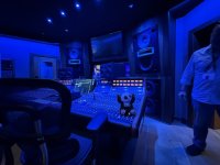 Mixing in blacklight.